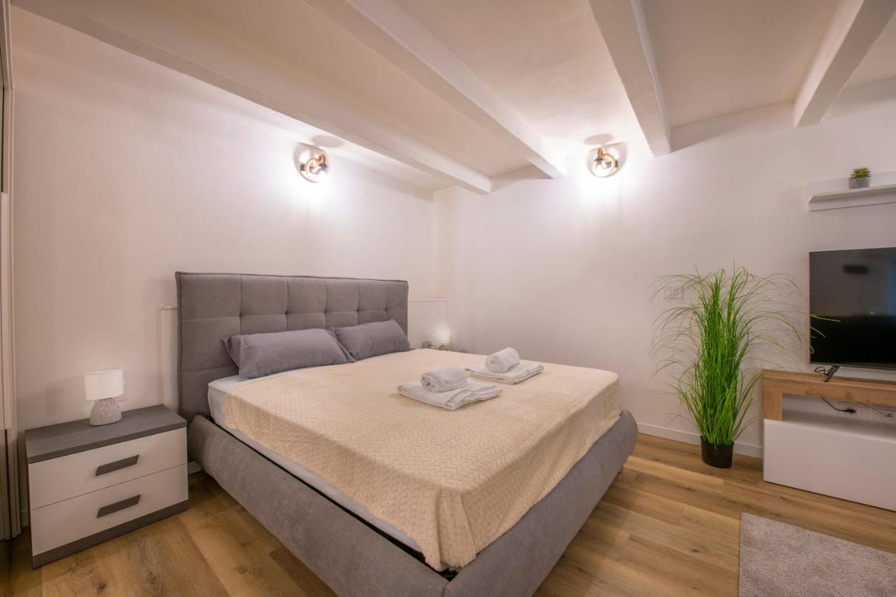 Borsarihouse Wifi & Smarttv Apartman Verona Kültér fotó