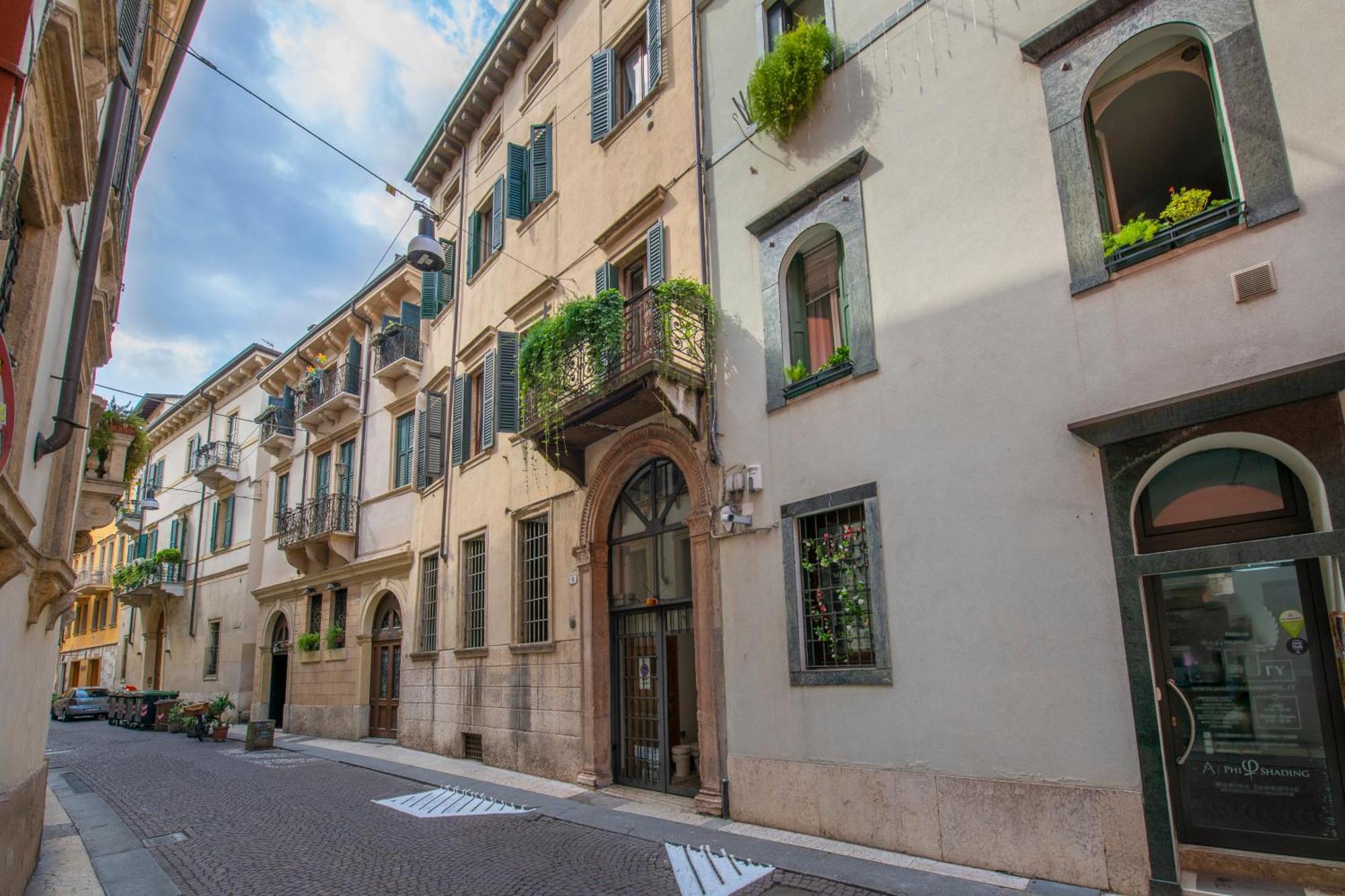 Borsarihouse Wifi & Smarttv Apartman Verona Kültér fotó